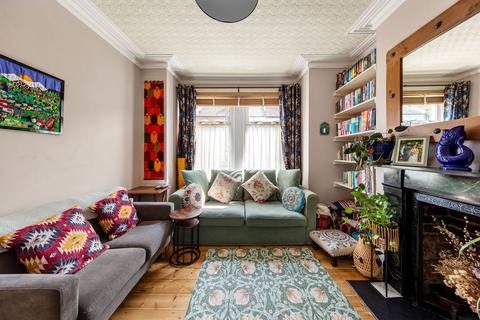 16 Flaxton Road, London, SE18 2JR