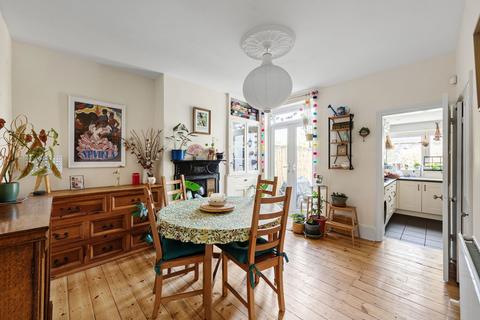 16 Flaxton Road, London, SE18 2JR