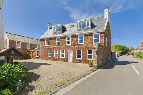 5 bedroom detached house for sale, St Martin