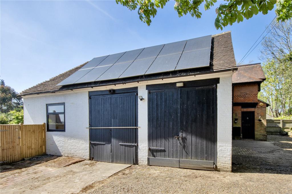Garage & Driveway