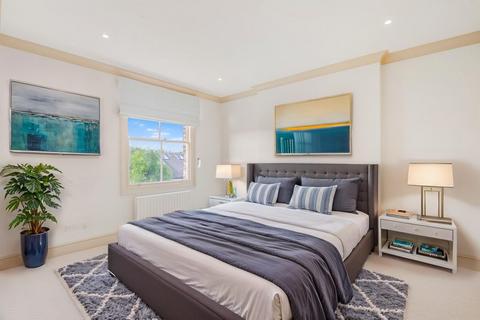 2 bedroom flat to rent, Delorme Street, London W6