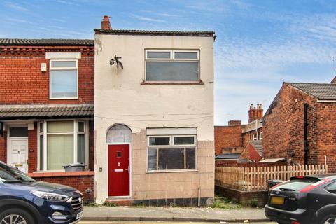 3 bedroom end of terrace house for sale, 118 Flag Lane, Crewe CW2 7QU