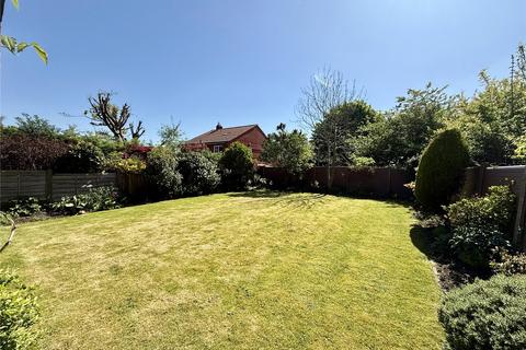3 bedroom semi-detached house for sale, Kings Road, Shaw, Oldham, Greater Manchester, OL2