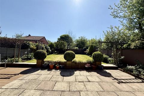 3 bedroom semi-detached house for sale, Kings Road, Shaw, Oldham, Greater Manchester, OL2
