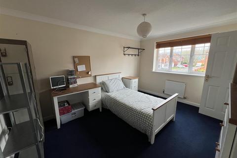 22 Farnham Drive, Darlington, DL3 0RS