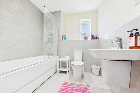 35 Highfield Road, Whitby, YO21 3LW