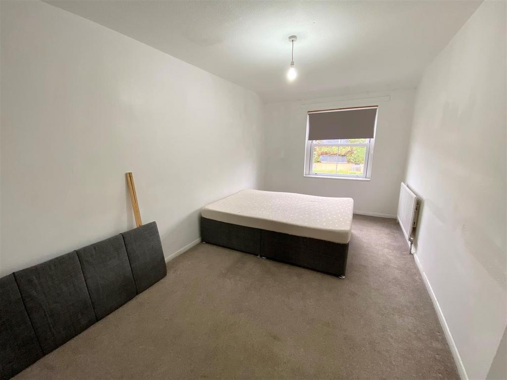 Bedroom.jpg