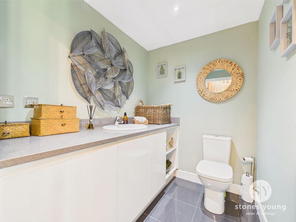 Utility & Cloakroom