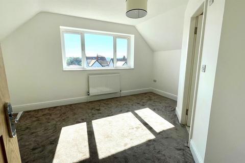 3 bedroom apartment for sale, College Avenue, Rhos On Sea, Colwyn Bay