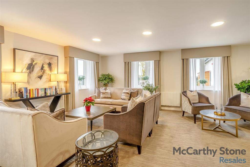 8644400-interior14.jpg