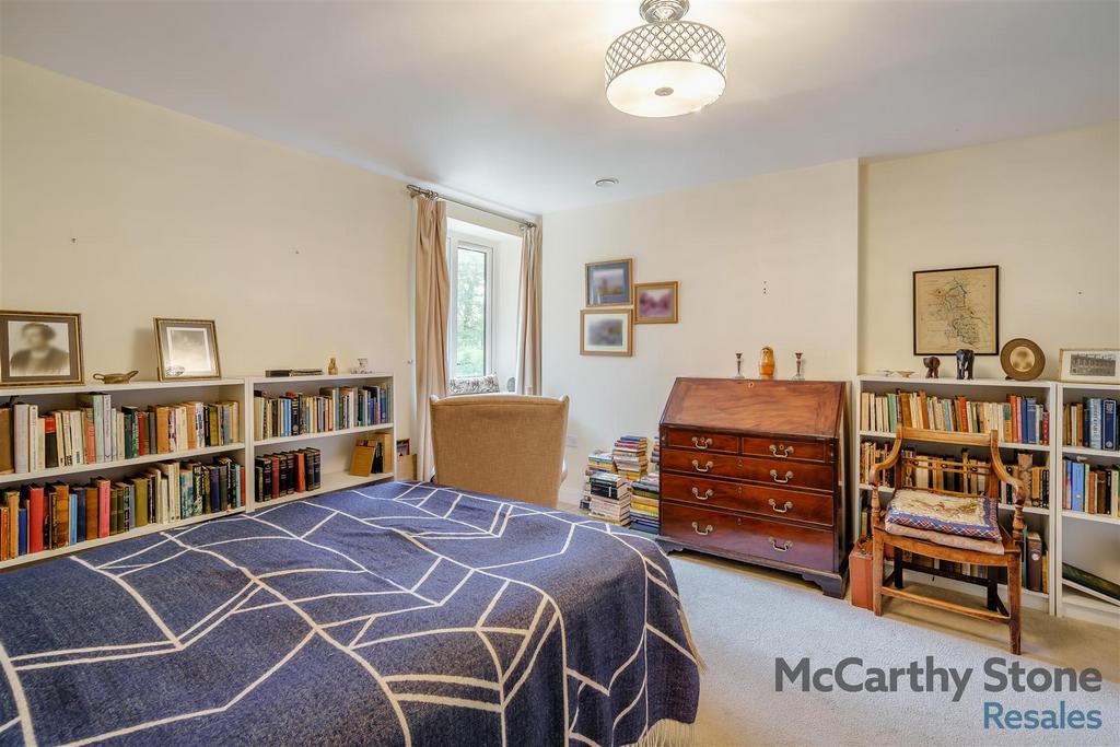 8644400-interior10.jpg