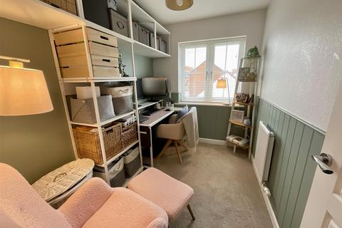 28 Castle View, Hythe, CT21 4BF