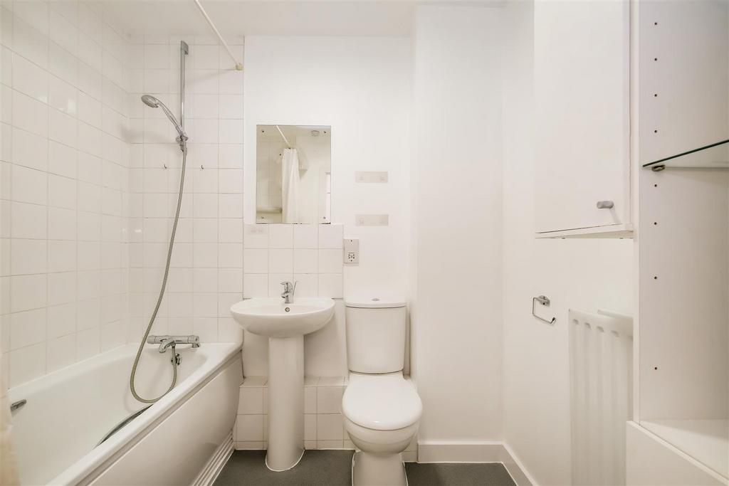 Bathroom.jpg