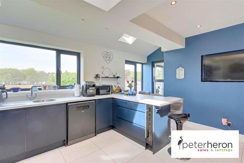 3 bedroom semi-detached house for sale, Belle Vue Park West, Ashbrooke, Sunderland