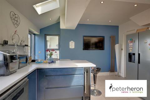 3 bedroom semi-detached house for sale, Belle Vue Park West, Ashbrooke, Sunderland