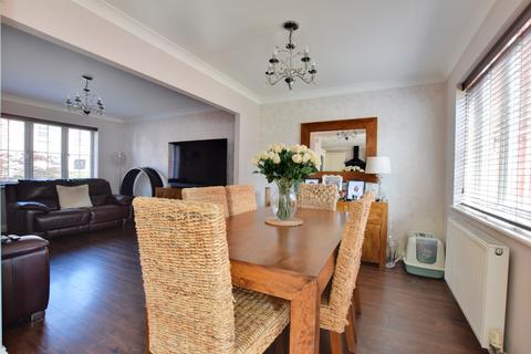 38 Abbotsmead, Heybridge, Maldon, CM9 4PT