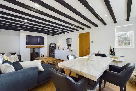 undefined, Barton Road, Farndon, CH3