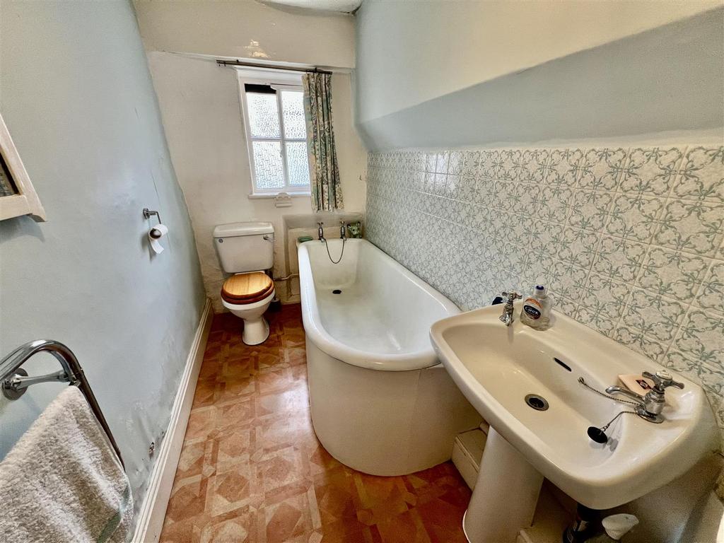 Ground floor bathroom