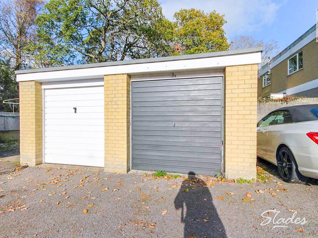 3a Saulfland garage