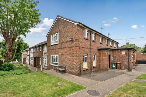 2 bedroom flat to rent, Crayford High Street Dartford DA1