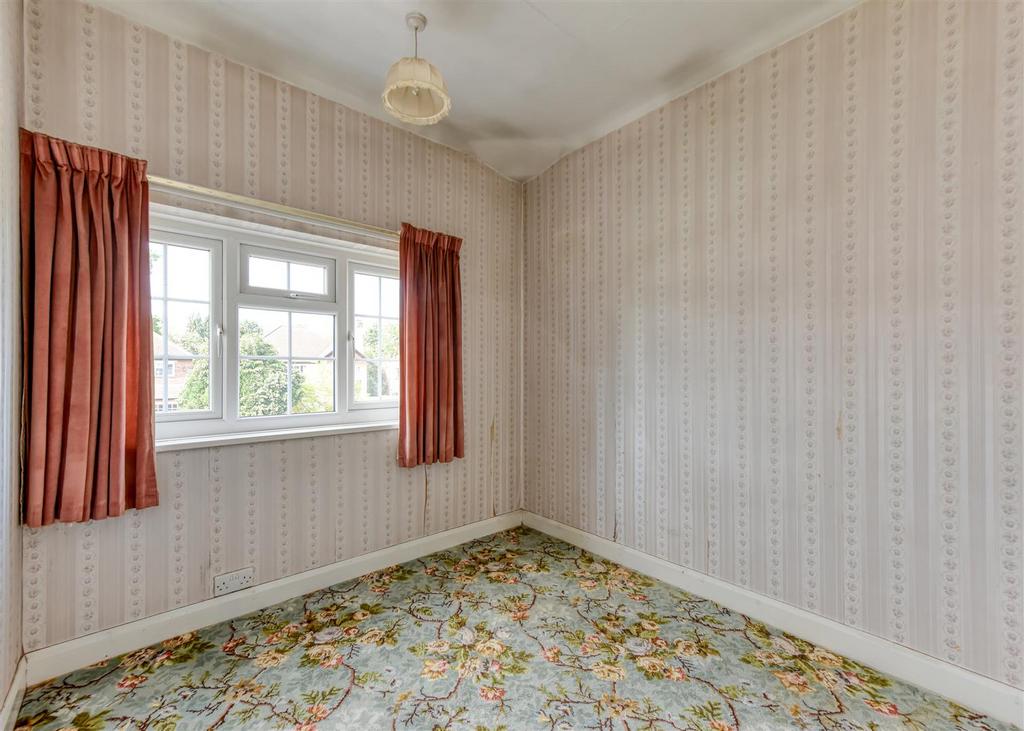 43 Woodthorne Road-bed3.jpg