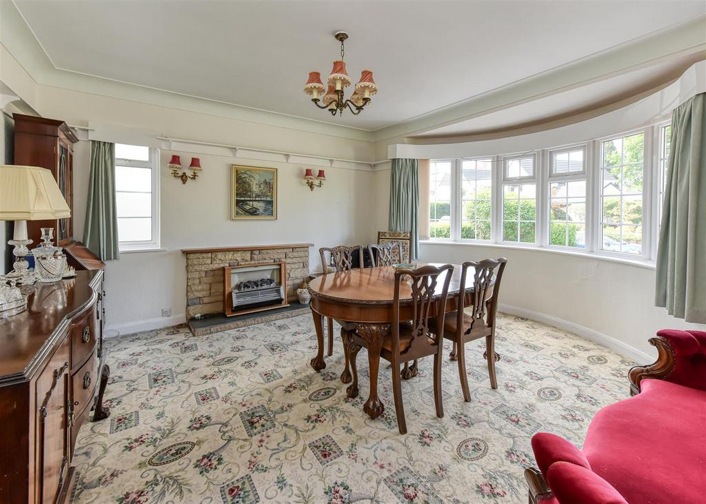 43 Woodthorne Road-dining.jpg