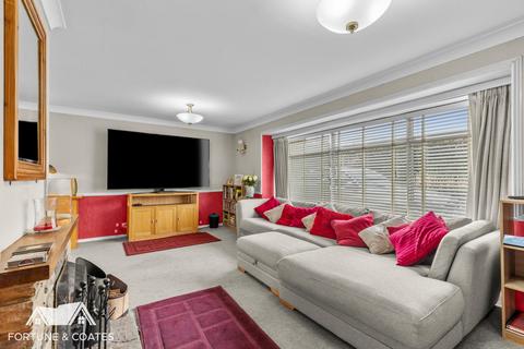 Raven Brook Epping Road, Nazeing, Waltham Abbey, EN9 2DH