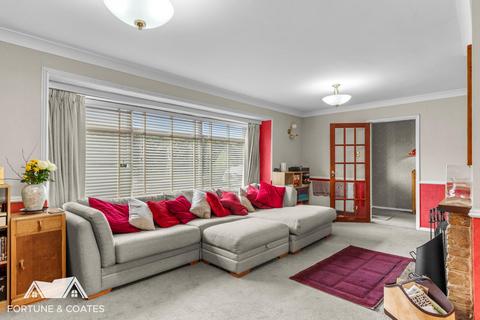 Raven Brook Epping Road, Nazeing, Waltham Abbey, EN9 2DH