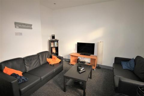 6 bedroom house share to rent, Brudenell Road