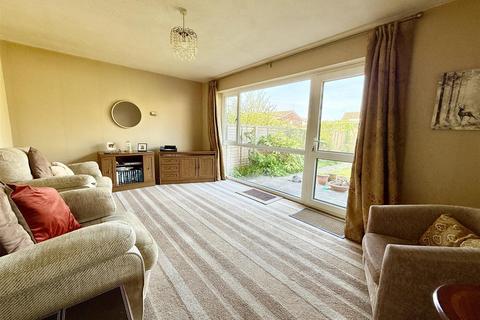 3 bedroom semi-detached house for sale, Millside, Stalham, NR12