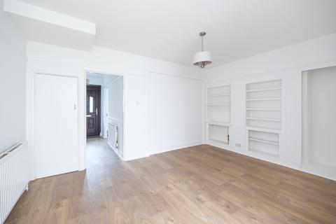 3 bedroom house to rent, Trumpington Road, London, E7