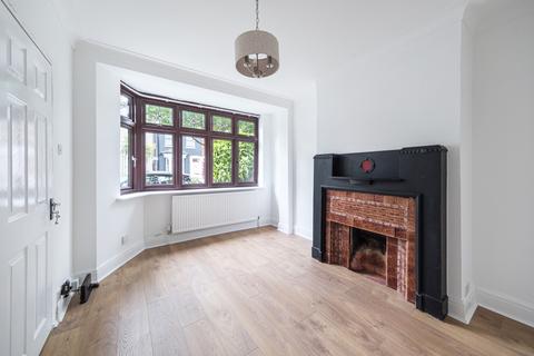 3 bedroom house to rent, Trumpington Road, London, E7