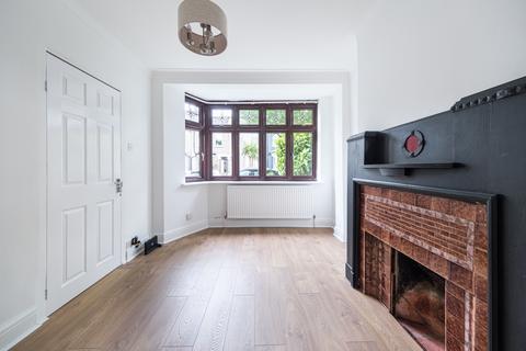 3 bedroom house to rent, Trumpington Road, London, E7