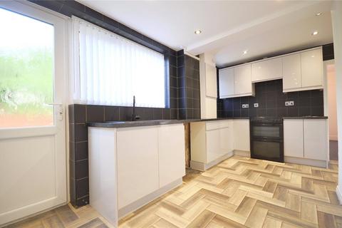 3 bedroom semi-detached house to rent, Dorlan Avenue, Gorton, Manchester, M18