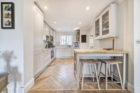 4 Ashton Place, Claygate, Esher, KT10 0BN