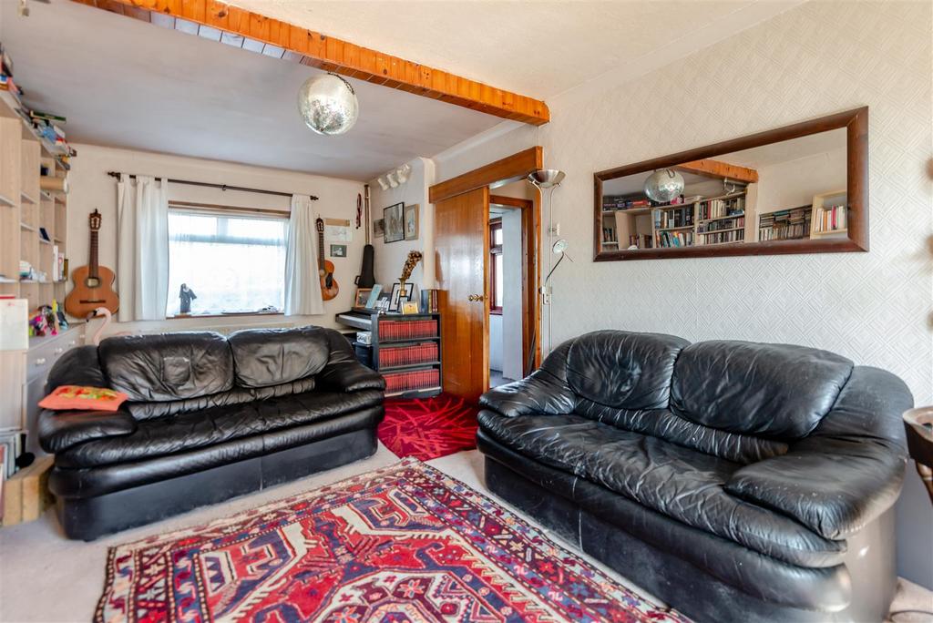 8646548-interior06.jpg