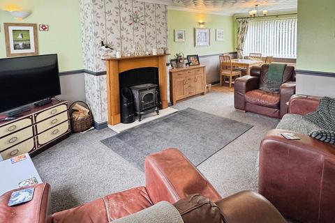3 bedroom detached house for sale, Roe Buck Estate, Llanfachraeth, LL65