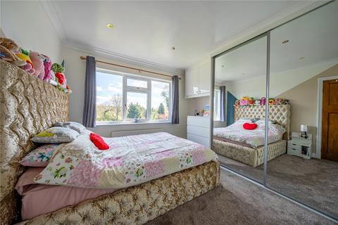 9 Asket Gardens, Leeds, LS8 2NW