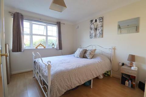 1 bedroom maisonette to rent - Cardinal Court, Earls Meade, Luton, Bedfordshire, LU2 7JE