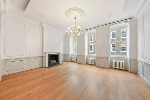 4 bedroom terraced house to rent, Great James Street, London