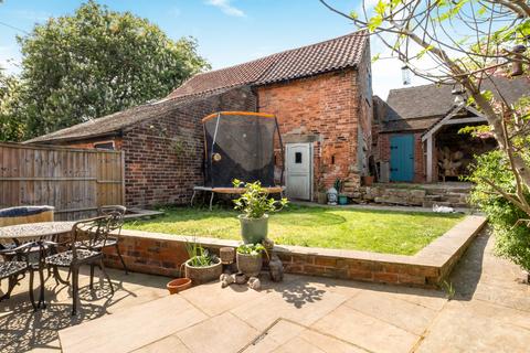 3 bedroom terraced house for sale, Stanhope Street, Stanton-By-Dale