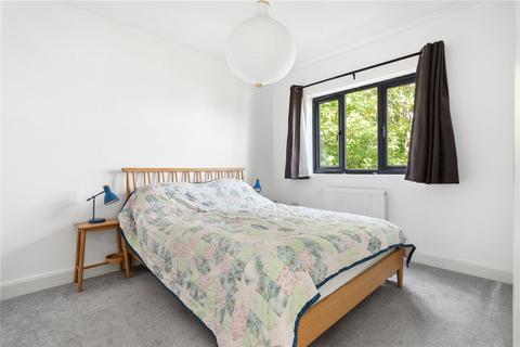 5 Hartwell Close, London, SW2 3RG