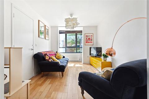 5 Hartwell Close, London, SW2 3RG