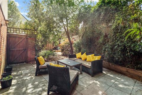 5 Hartwell Close, London, SW2 3RG