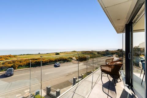 3 bedroom apartment for sale, Boscombe Overcliff Drive, Southbourne, Bournemouth, Dorset, BH5