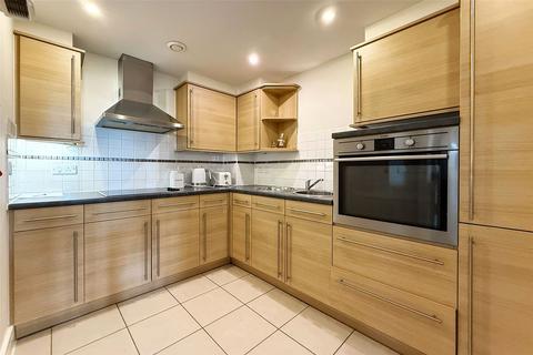 1 bedroom apartment for sale, Church Street, Littlehampton, West Sussex