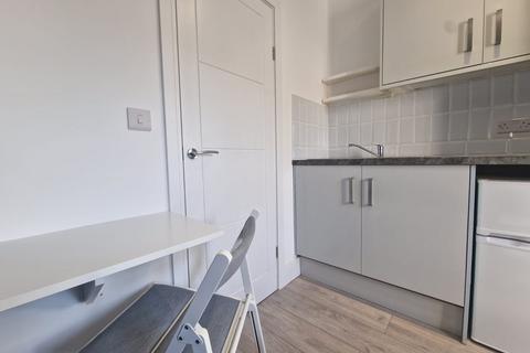 undefined, Francis Street, Luton, Bedfordshire
