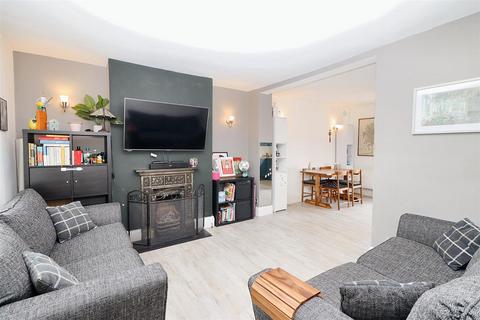 Willow Cottage Watford Road, Elstree, Borehamwood, WD6 3BE