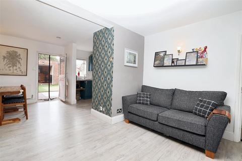 Willow Cottage Watford Road, Elstree, Borehamwood, WD6 3BE