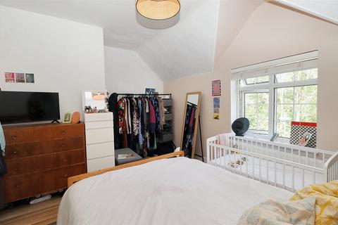 Willow Cottage Watford Road, Elstree, Borehamwood, WD6 3BE